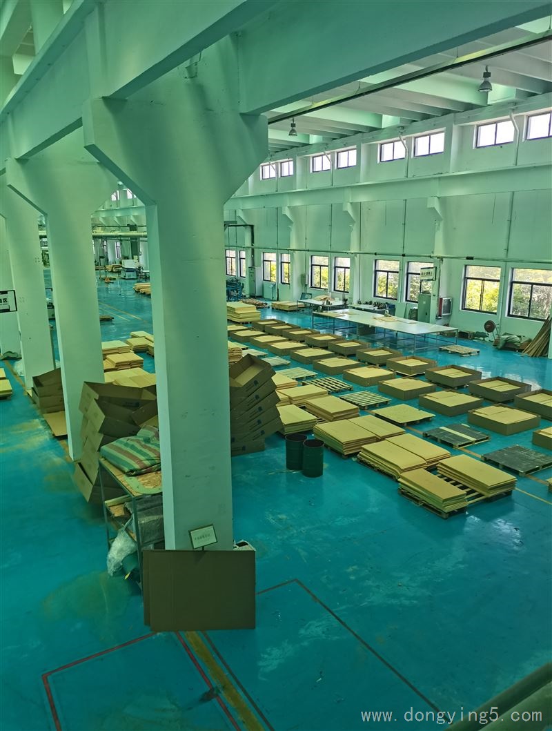 【東城復合材料廠】招短期日結(jié)工