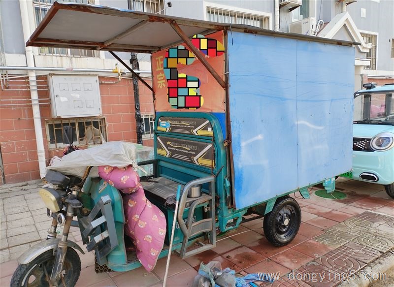電動(dòng)三輪小吃車